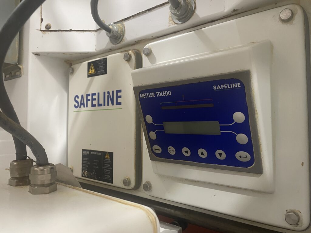 Used Mettler Toledo Safeline Metal Detector with 8" Aperture