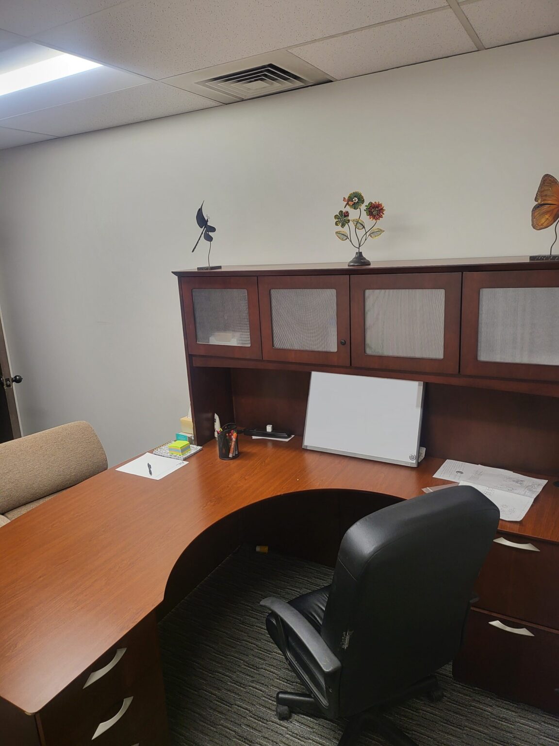 Equip6287Executive Office wrap around desk High Performance Packaging HPPackaging